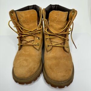 Use Timberland boots, in good condition